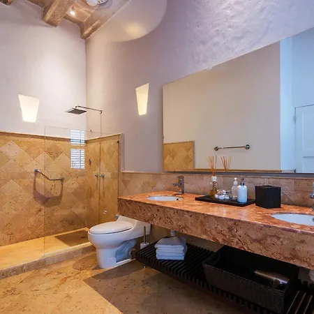 Apartment Ofihotel Perla 4*