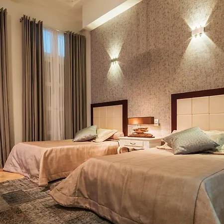 Apartment Ofihotel Perla 4*