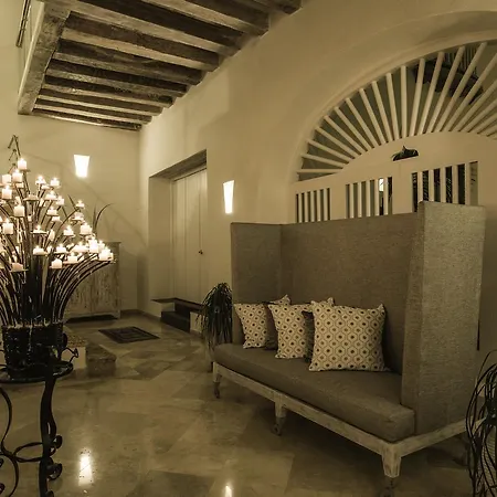 Ofihotel Perla