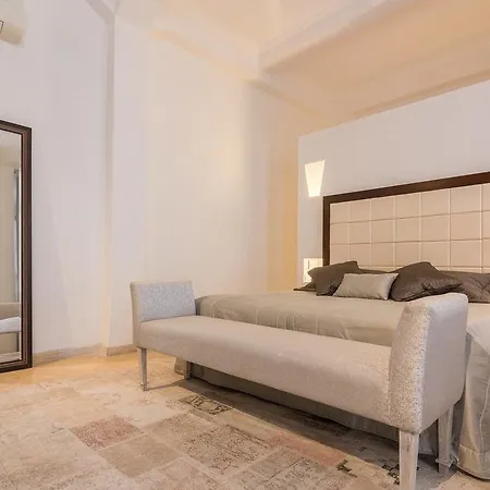 Ofihotel Perla