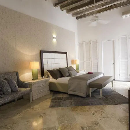 Ofihotel Perla